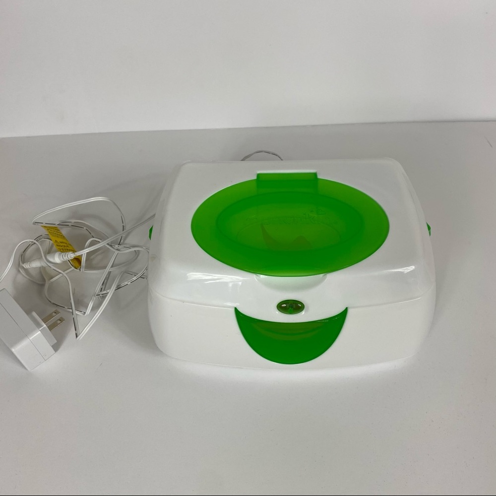 Munchkin wipe warmer green